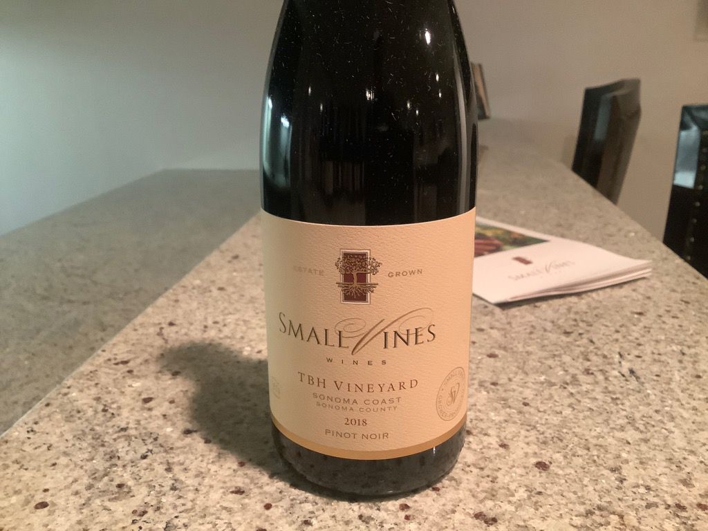 Small Vines Sonoma Coast Pinot Noir 2019