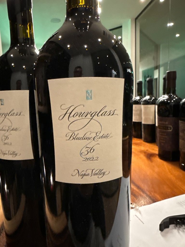 2018 Hourglass 36 Blueline Estate - CellarTracker
