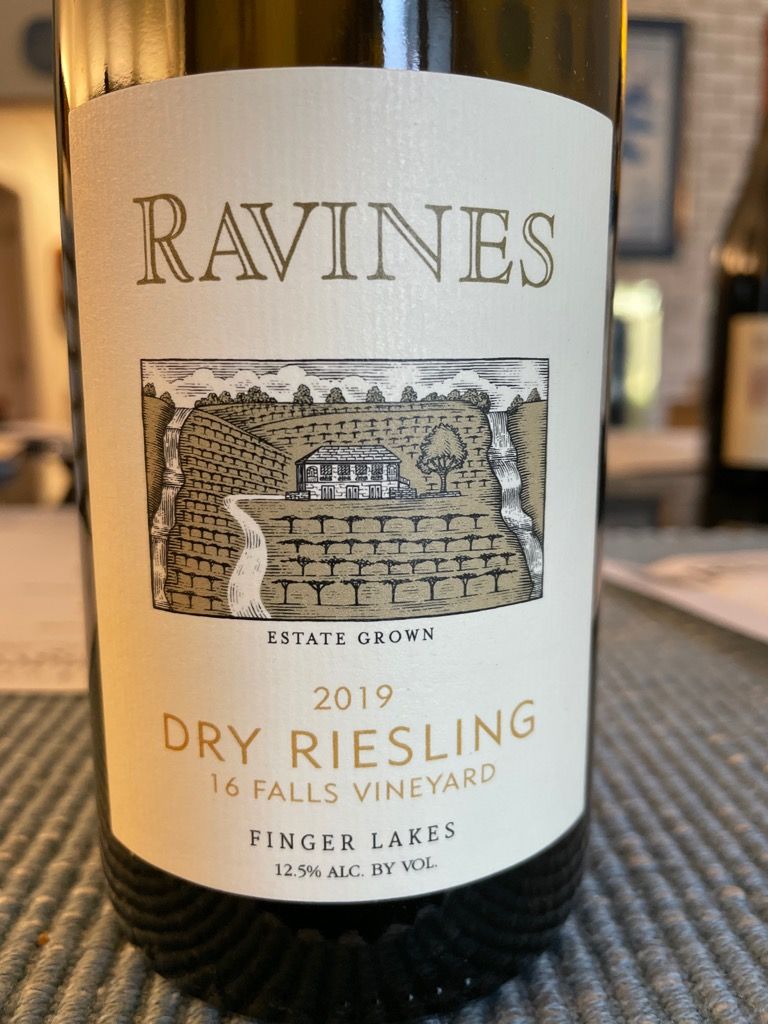 2019 Ravines Wine Cellars Dry Riesling 16 Falls Vineyard, USA, New York