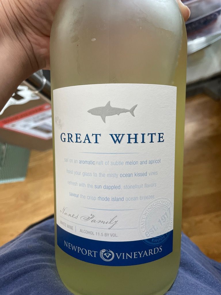 N.V. Newport Vineyards Great White CellarTracker