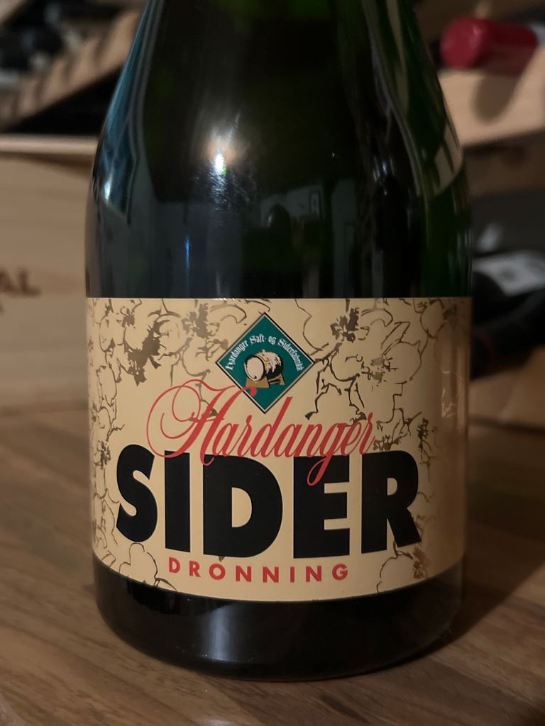 2021 Hardanger Saft Og Siderfabrikk Dronning Hardanger Sider 8 0 