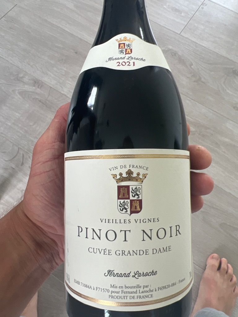 2021 Fernand Laroche Pinot Noir Vieilles Vignes Cuvée Grande Dame France Vin De France