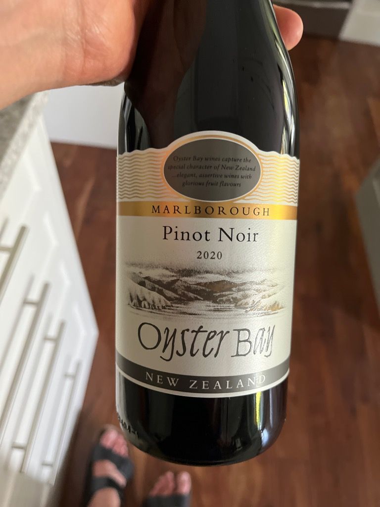 2020 Oyster Bay Pinot Noir - CellarTracker