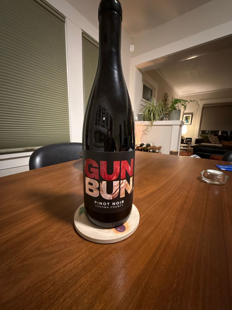 Gunbun Riyadh 2021 Gundlach Bundschu Pinot Noir Gun Bun, USA, California, Sonoma ...