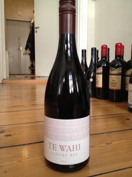 2018 Cloudy Bay Pinot Noir Te Wahi 750mL - Wally's Wine & Spirits