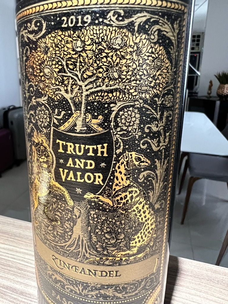 2021 Truth Valor Zinfandel USA California Central Coast Paso 2021-truth-valor-zinfandel-usa-california-central-coast-paso