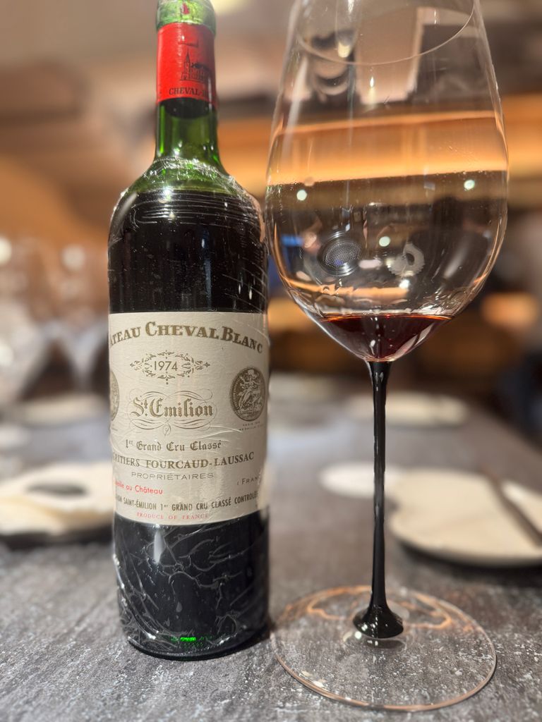 1974 シャトー・シュヴァル・ブラン 1974 Château Cheval Blanc - CellarTracker