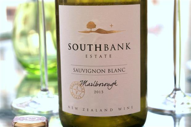 South cove sauvignon blanc. South Bank Sauvignon Blanc. Southbank Estate вино. Southbank Sauvignon Blanc. South Bank вино белое.