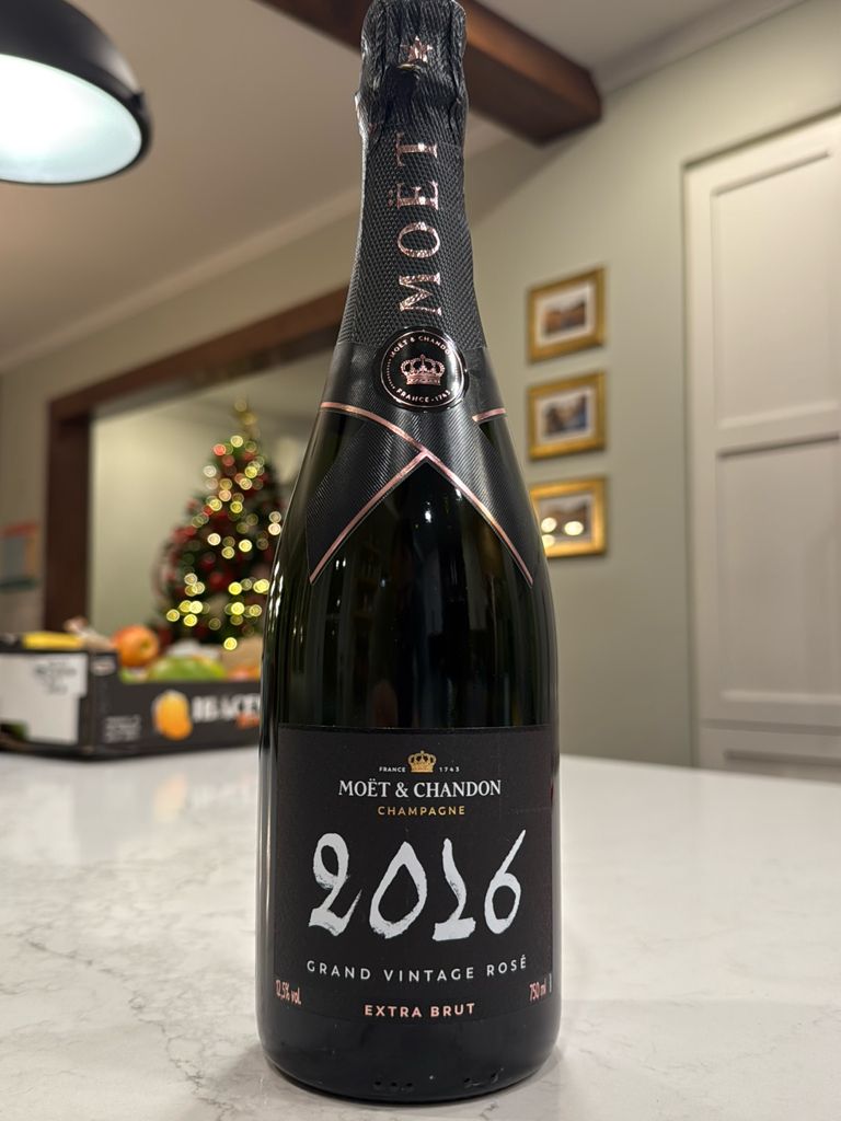 2016 Moët & Chandon Champagne Grand Vintage Rosé - CellarTracker