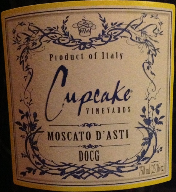 Cupcake Moscato d'Asti current vintage 750 ml.