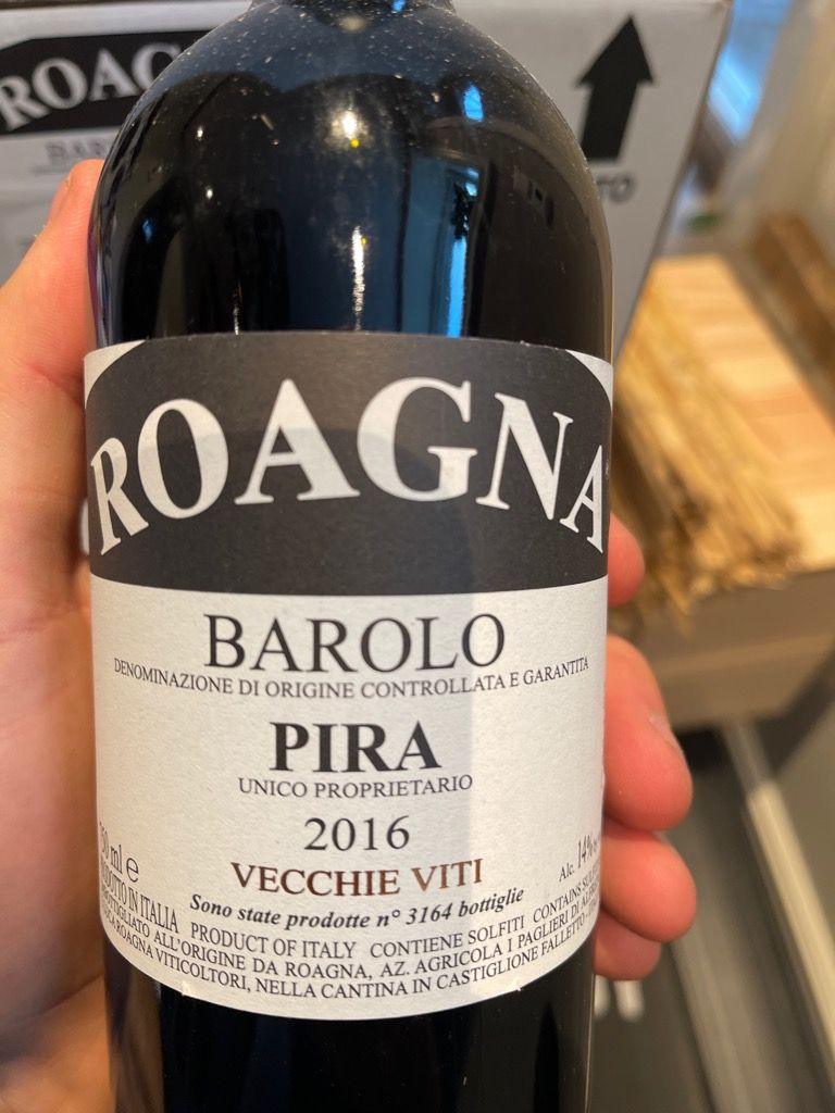 ワイン Roagna Barolo Pira 2016 Vecchie Viti Roagna Barolo la Pira Vecchie Viti 2016 750ml - Buy online at