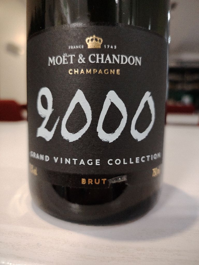 Moët et Chandon シャンパンキュヴェ・ドン・ペリニョン 1993 1993 Moët & Chandon Champagne Cuvée Dom Pérignon - CellarTracker