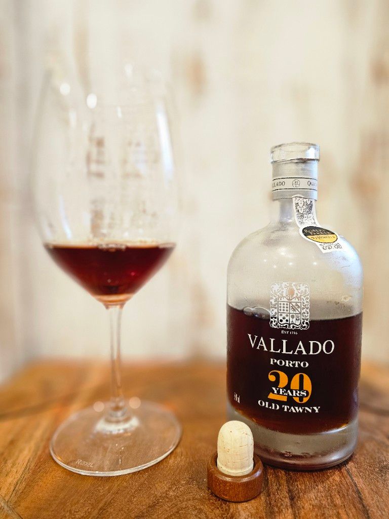 ウイスキー Vallado Porto 40 Years Old Tawny Quinta do Vallado 40 Year Old Tawny | Family Wineries Direct