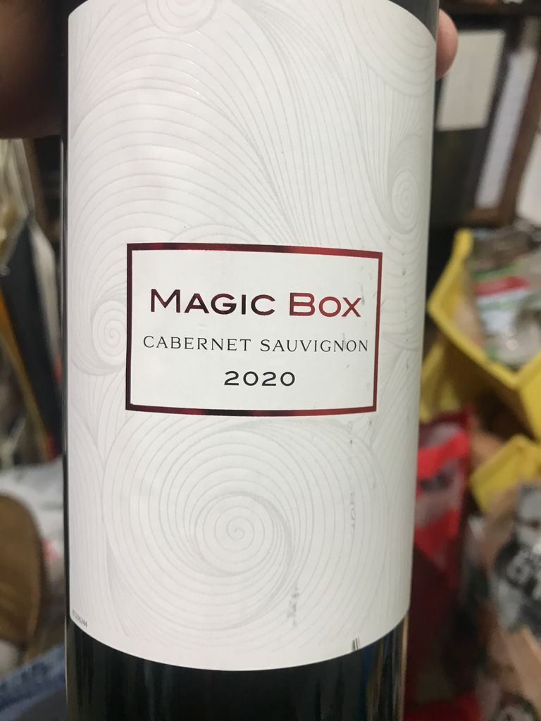 2020 The Astounding Magic Box Wines Sauvignon, Australia, New