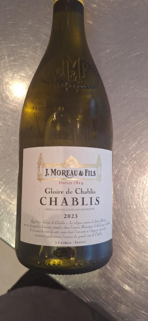 2023 J. Moreau & Fils Chablis Gloire de Chablis - CellarTracker