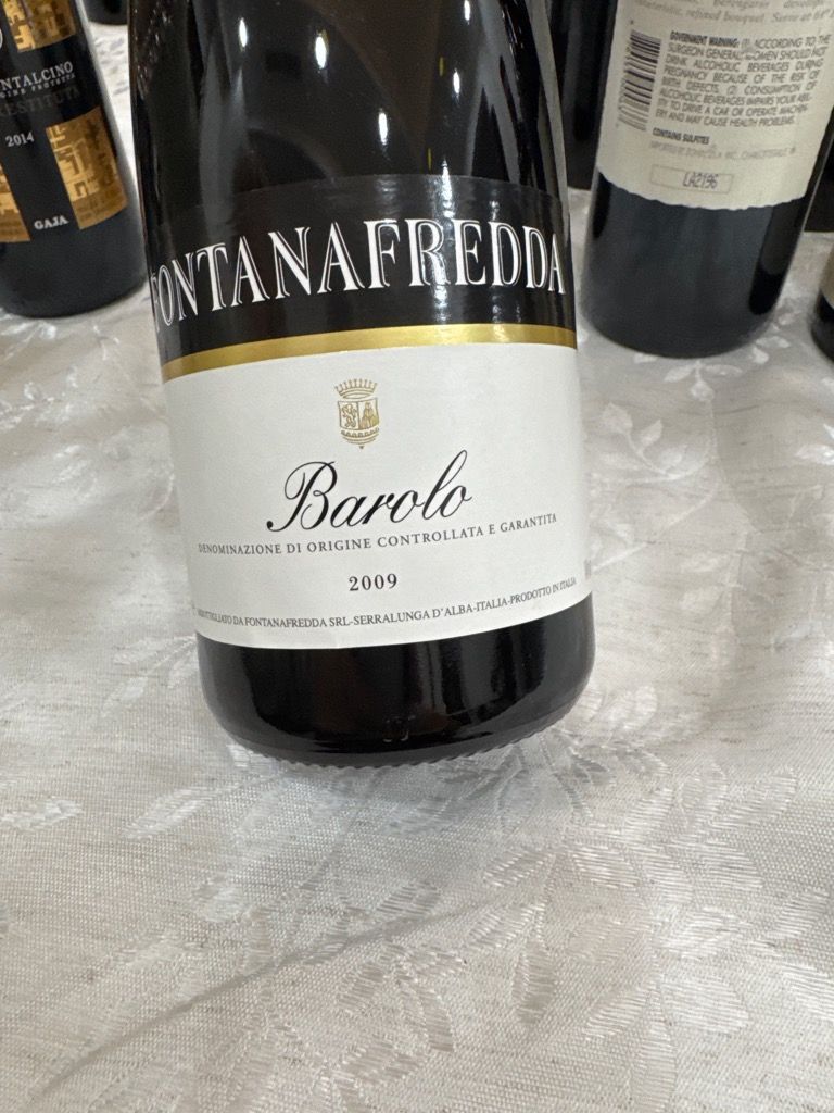 フォンタナバローロFONTANAFREDDA BAROLO 2010 2本 2010 Fontanafredda Barolo DOCG, Piedmont, Italy | prices, reviews