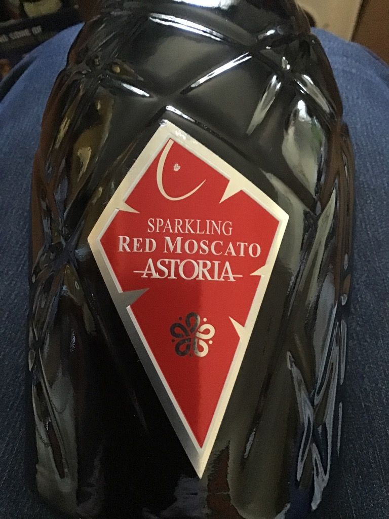 astoria red moscato