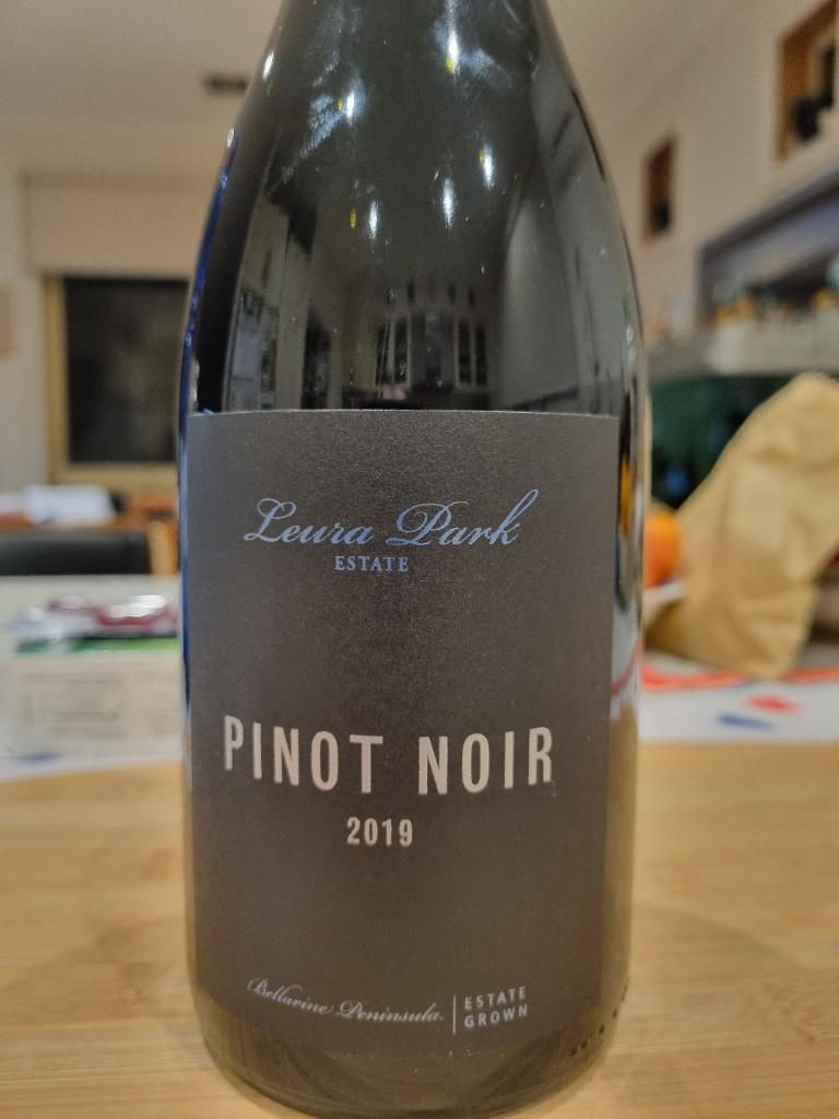 2022 Leura Park Pinot Noir Estate, Australia, Victoria, Port Phillip ...