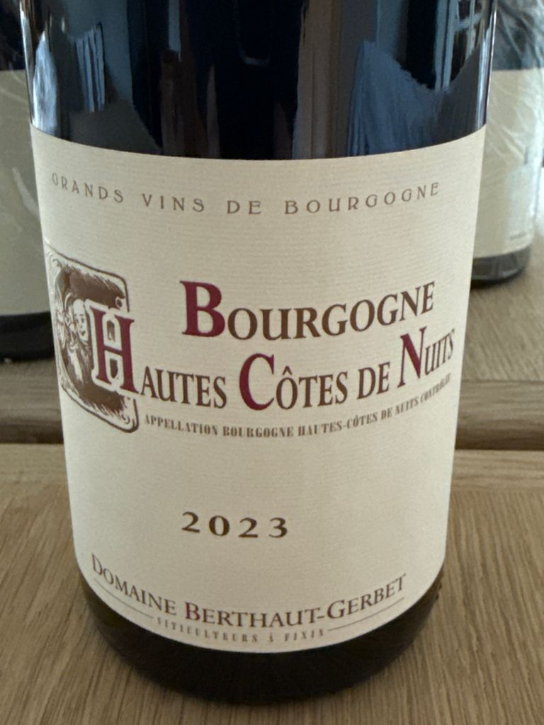 Bourgogne Hautes-Côtes de Nuits 2023 2023 Domaine Berthaut-Gerbet Bourgogne Hautes-Côtes de Nuits