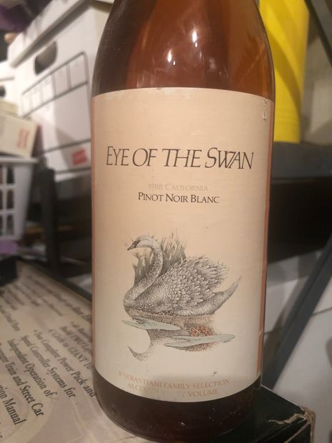 1986 Sebastiani Vineyards Winery Pinot Noir Eye of the Swan