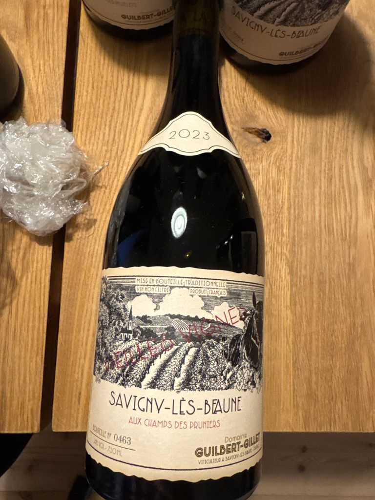 2023 Guilbert Gillet Savigny-lès-Beaune Aux Champs Pruniers