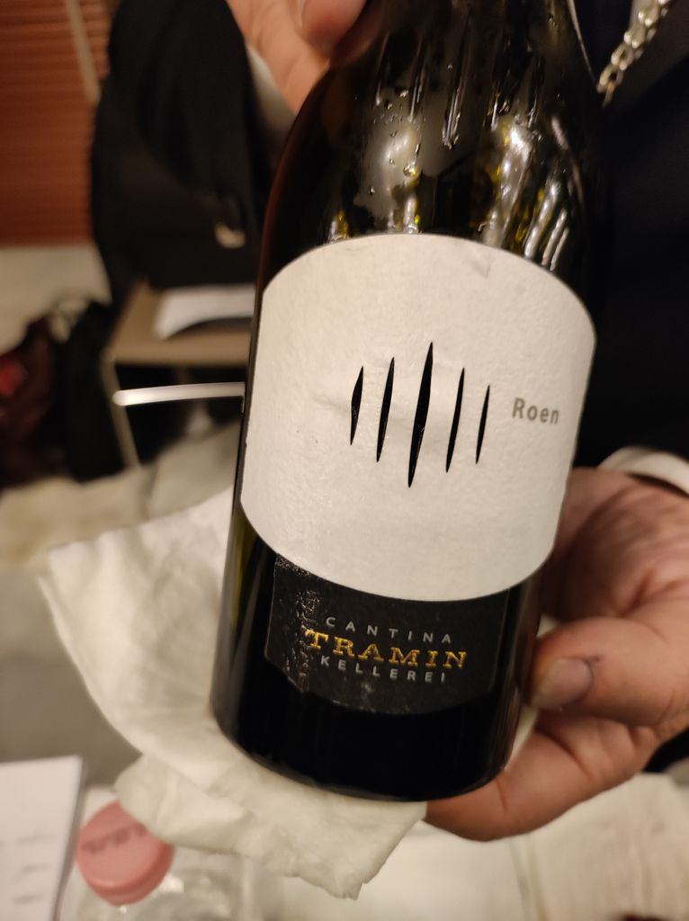 2021 Cantina Tramin Gewürztraminer Alto Adige - Südtirol Roen, Italy ...