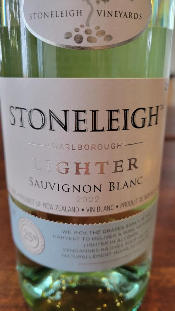 2022-stoneleigh-sauvignon-blanc-lighter-new-zealand-south-island