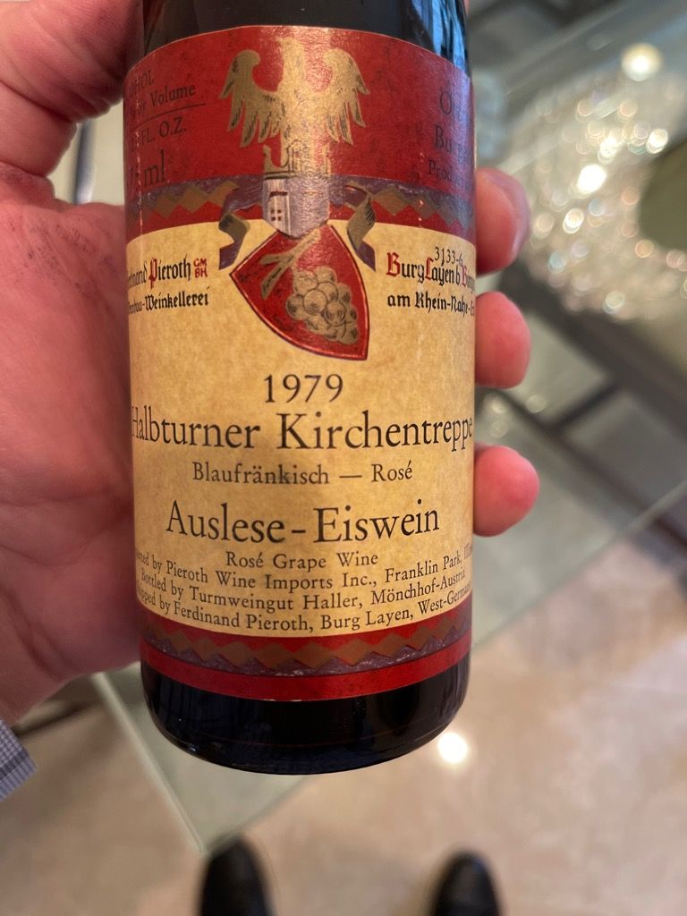1979 Ferdinand Pieroth Eiswein Halbturner Kirchentreppe