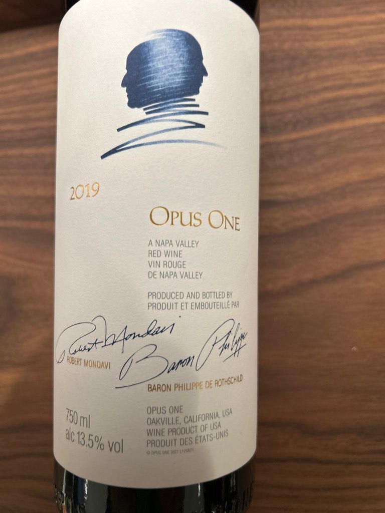 2021 オーパスワン（Opus One） オーパスワン、2021年のオーヴァーチュアを初めてヴィンテージ
